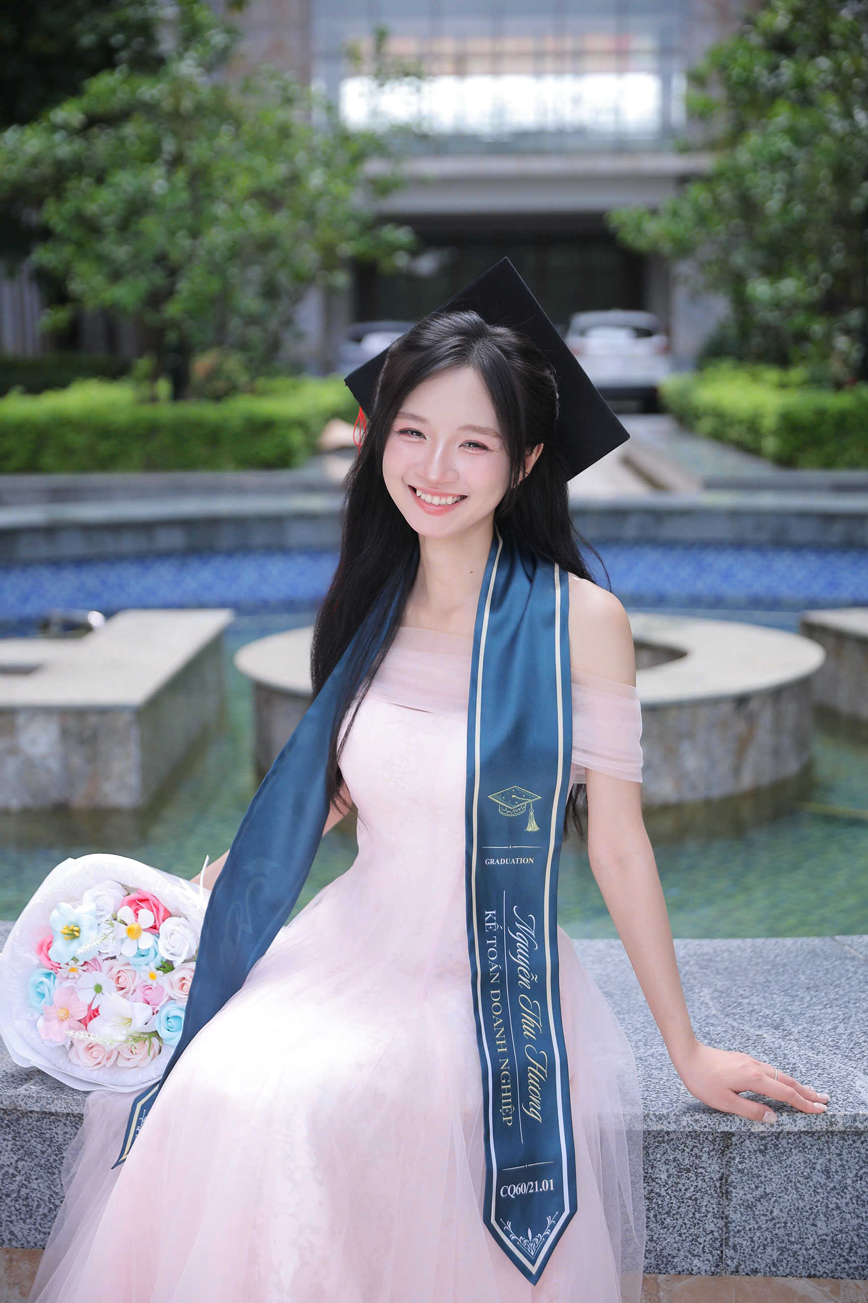 Nguyễn Thu Hương - Graduation 2026
